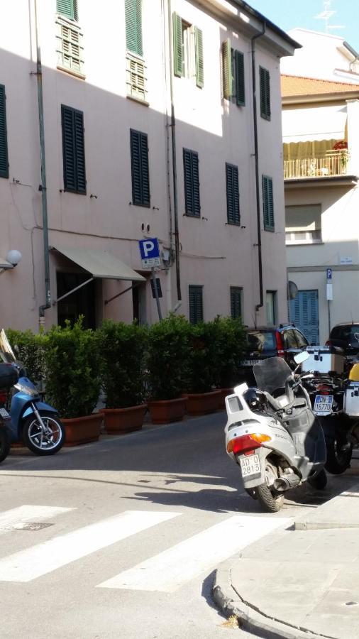 Vila Casa Di Titta Vicino Al Mare Viareggio Exteriér fotografie